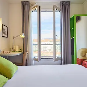 *** Hotel Campanile Centre Acropolis France